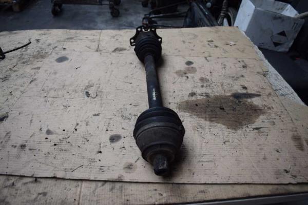 CARDAN AVANT GAUCHE AUDI A6 5/2004-9/2008 3.0TDI 4X4 - Vue 1